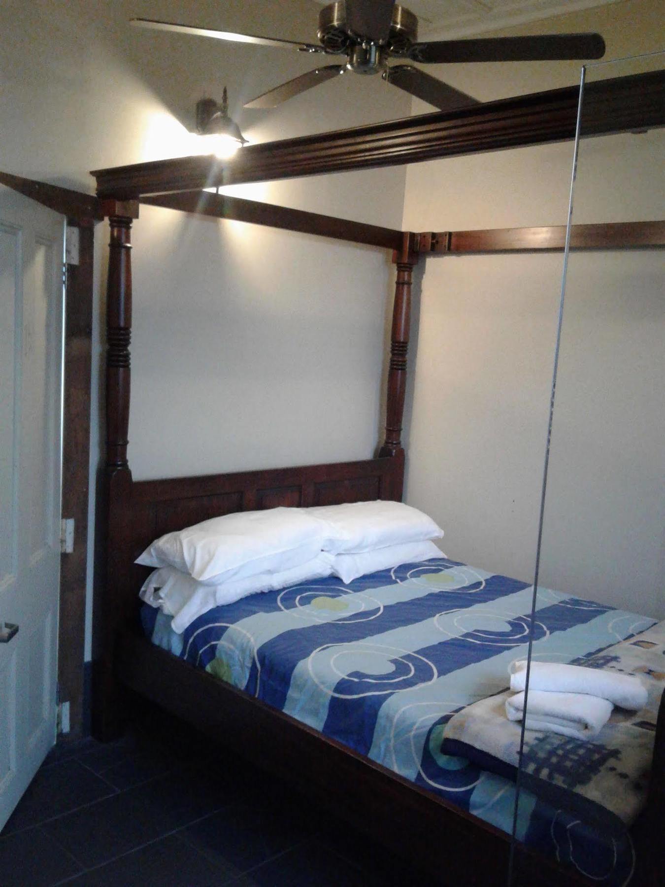 אוקלנד Shooters Saloon Hotel & Cabins מראה חיצוני תמונה